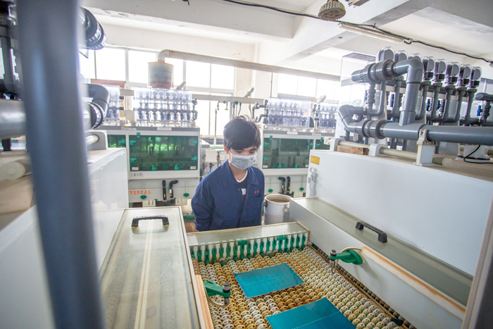 金屬蝕刻加工除油是指什么，有什么作用？
